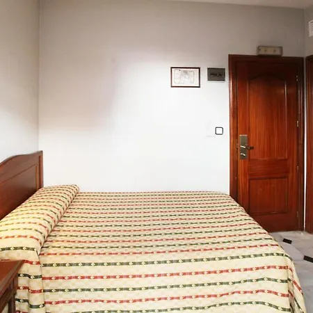 Hotel El Cisne Cordoba